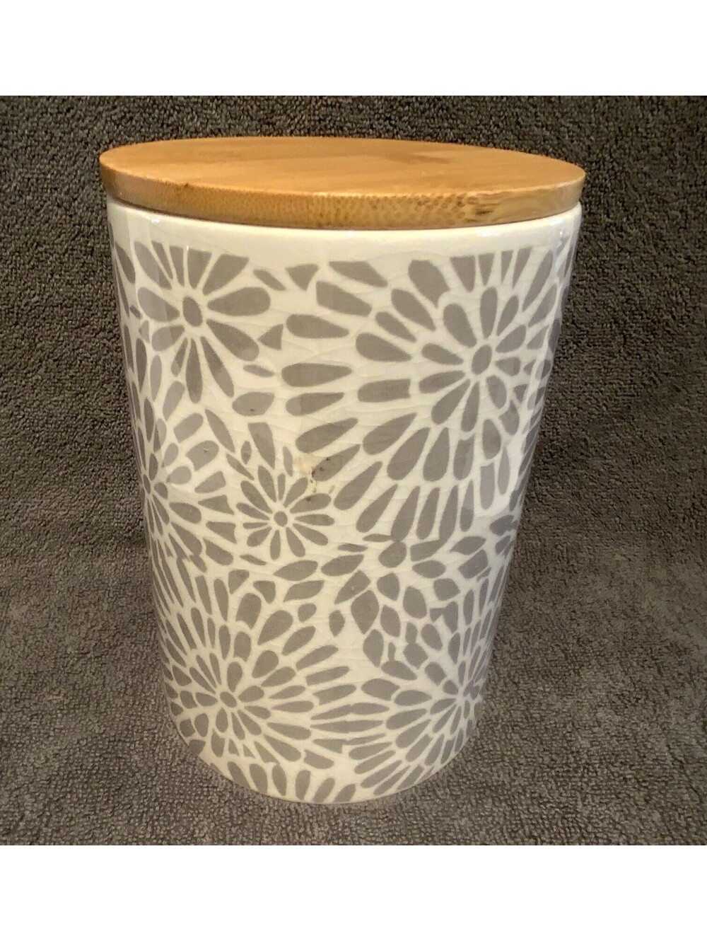 Pfaltzgraff Everyday Floral Padprint Canister w/Bamboo Lid 6.5”H x 4.5”W